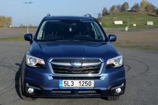 Subaru Forester 2.0i-L , převodovka CVT Comfort, první registrace 2017/4 , motor benzín 110kw/150PS , najeto 89850km , 1. majitel , koupeno v ČR , stav bez nehody
